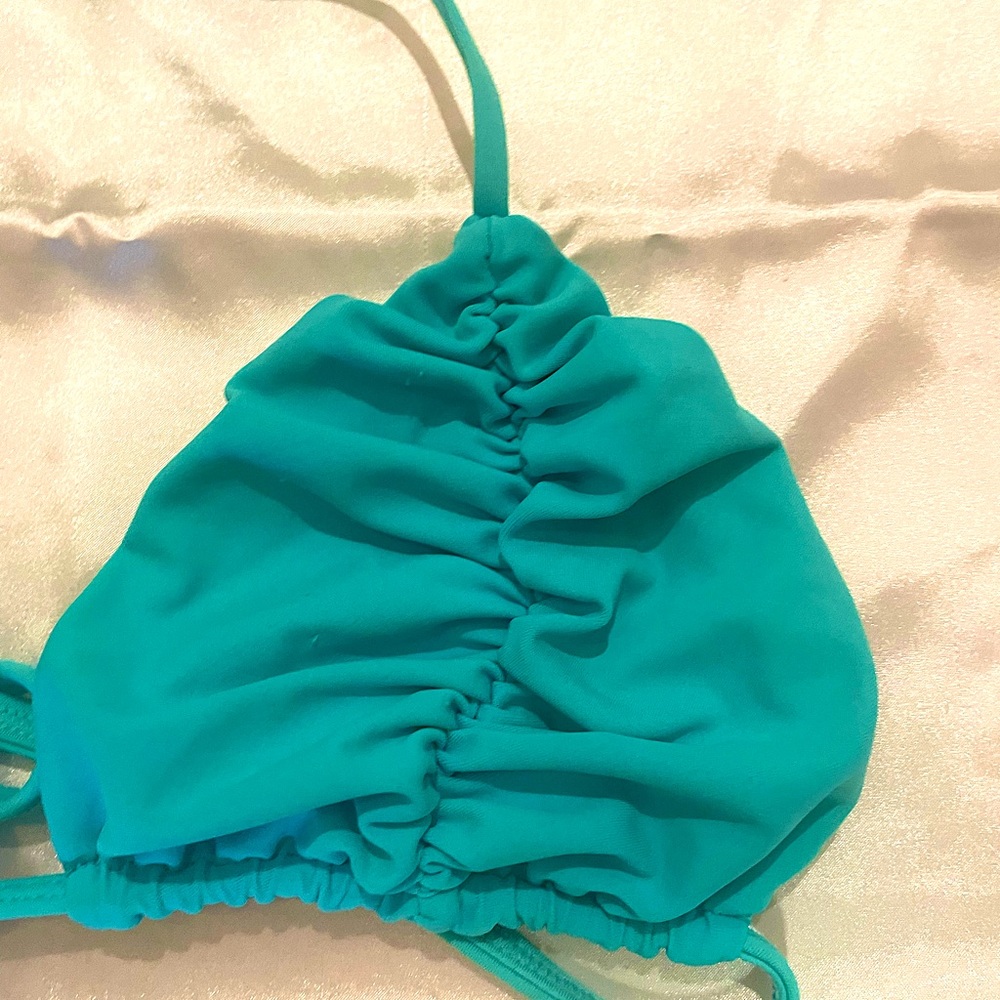Aqua Ruffle Triangle Bikini Top - Picture 4 of 4
